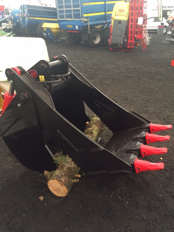 Biddy 4 in 1 Bucket