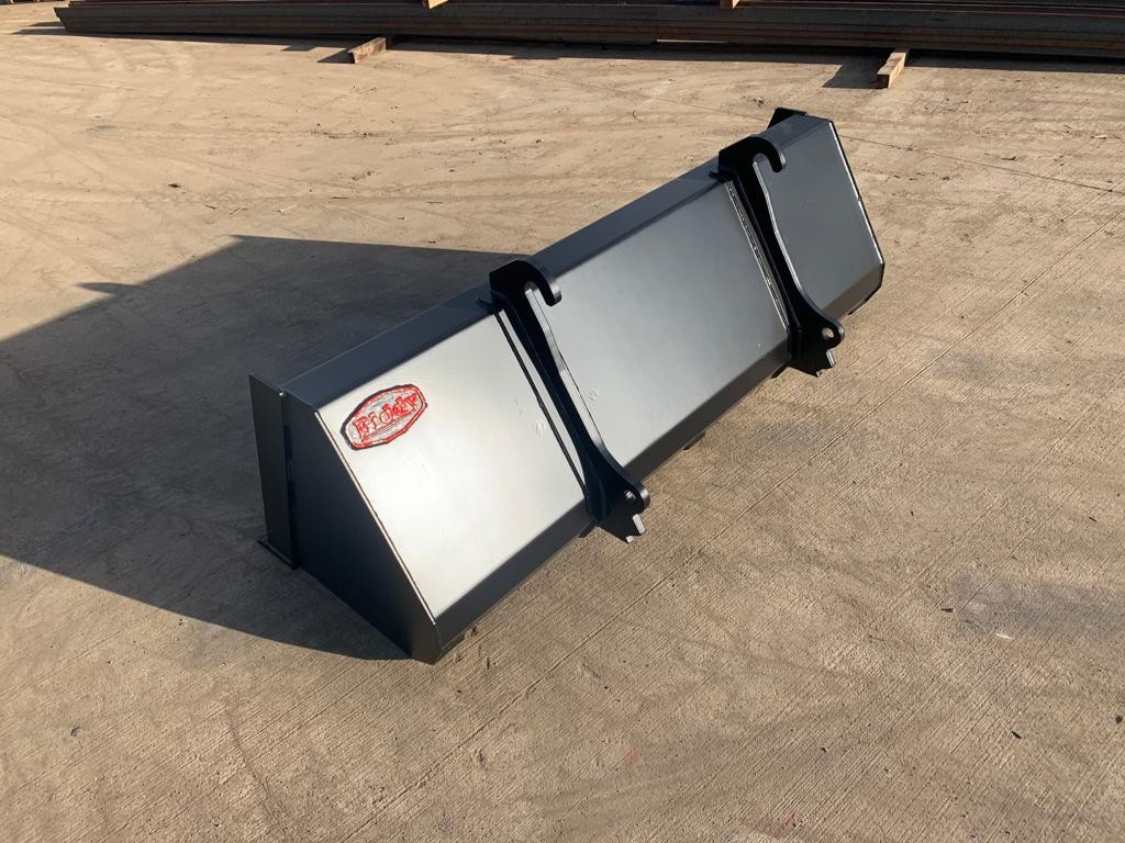 Biddy 7ft Loader Bucket